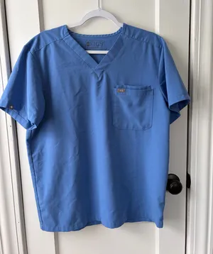 FIGS Scrub Top thumbnail 1