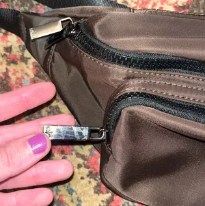 NWOT Alo explorer Fanny pack thumbnail 3