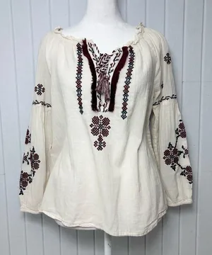 American‎ Eagle Outfitters Cream Embroidered Blouse Size S thumbnail 1