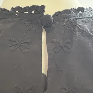 Le Lis Black Sleeveless Blouse with Side Ties thumbnail 5