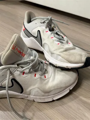 Nike (Size 10) thumbnail 1