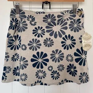 Altar’d State Small Daisy Starburst Pattern Mini Skirt Whimsigoth 70’s Groovy thumbnail 1