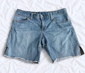 BDG Boyfriend Denim Shorts – Size 27 thumbnail 1