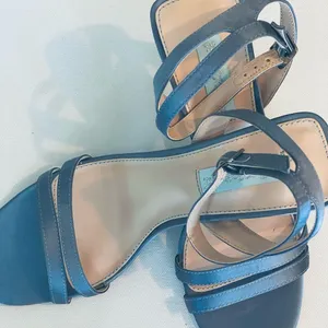Betsey Johnson yasmi satin sandal dress shoes for women thumbnail 3