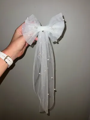 Pearl tulle bow veil thumbnail 1