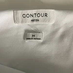 Aritzia Babaton Contour Squareneck Long Sleeve Bodysuit - White thumbnail 11