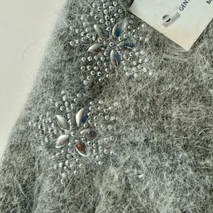 Fuzzy Grey Gloves with Snowflake Accents NWT thumbnail 3