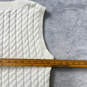Abercrombie & Fitch Cable Knit Sweater Vest Women's Large White V-Neck Preppy thumbnail 5