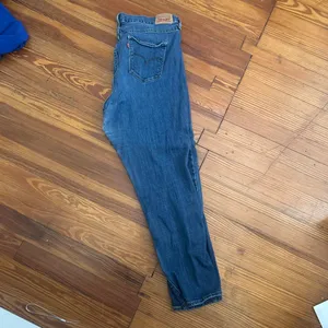 Skinny Levi’s Jeans thumbnail 2