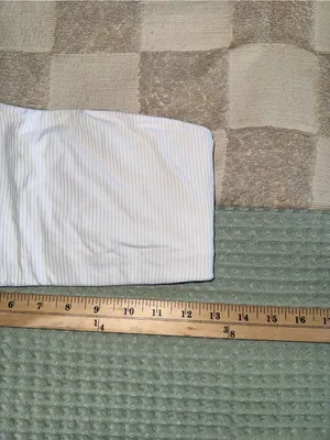 Lululemon Ribbed Nulu Asymmetrical Yoga Bra A/B Cups size 8‎ thumbnail 2