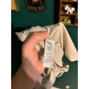 Athleta Athletic Skyline Shorts Cream Sz 0 thumbnail 4
