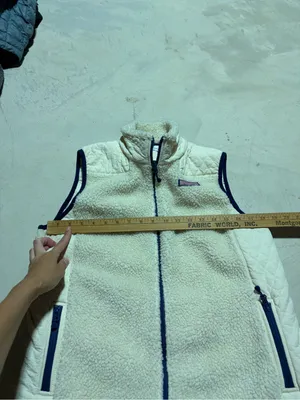 Vineyard vines Cream Sherpa Fleece Vest with Navy Trim medium thumbnail 5