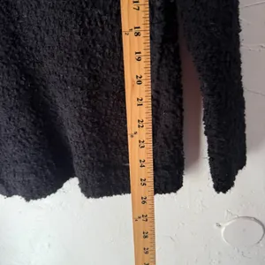 Abercrombie Fitch Popcorn V Neck Long Sleeve Sweater Black Women's Medium Preppy thumbnail 9