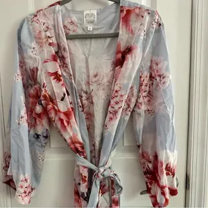 Plum Pretty Sugar Floral Rayon Bridal Robe Women’s XS thumbnail 2