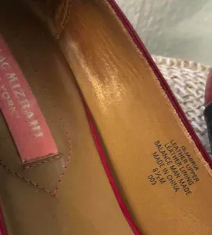 Isaac Mizrahi burgundy and black two tone pointy pointed toe pumps thumbnail 4
