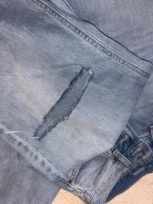 Old Navy high Rise Wide Leg Jeans Ripped thumbnail 5