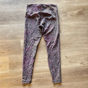 Lululemon Wunder Train High-Rise Tight 28" Topography Multi Purple Pink 12 thumbnail 8