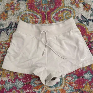 Nike sweat shorts  thumbnail 1
