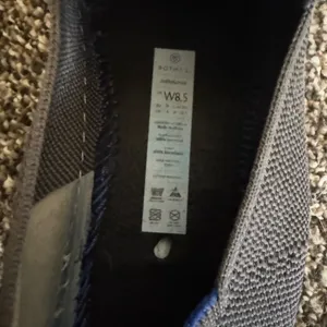 Rothy’s Original Slip On Sneaker Size 8.5 in grey‎ thumbnail 6