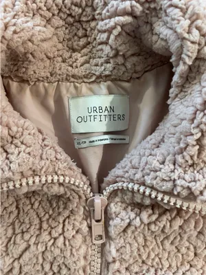 Urban Outfitters Cropped Pink Sherpa thumbnail 3