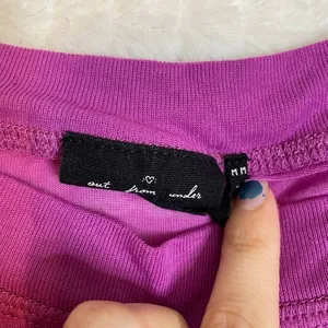 Out From Under Urban Outfitters Magenta Pink Cropped Raw Hem Tee Shirt‎ Medium thumbnail 2