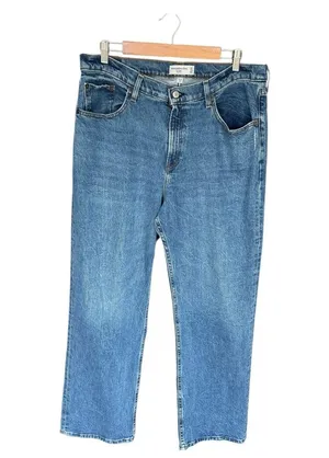 Abercrombie - Curve Love Mid Rise Baggy Jean Sz 32/14 thumbnail 9