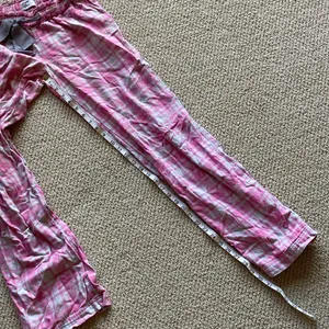 American Eagle Pink Grey Plaid Pajama Pants Women’s Size Small Stretch FLAWS thumbnail 9