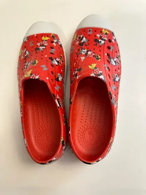 2021 Disney Parks X Native Minnie Mouse Red Slip On Slides Shoes Jefferson Sz 10 thumbnail 5