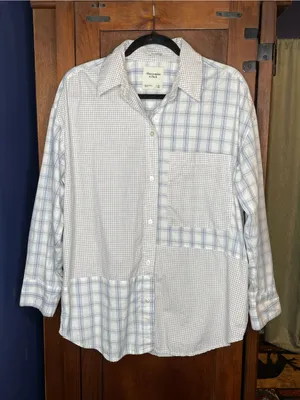 Abercrombie & Fitch Womens Oversized Button Down Shirt Medium Blue Plaid Preppy thumbnail 3