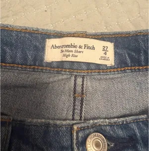 Abercrombie High Rise Mom Shorts 27 thumbnail 2