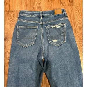 American eagle mom straight Jean distressed knee size 4 thumbnail 9