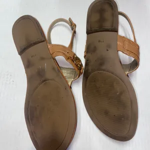 GBG Los Angeles Brown Faux Leather T-Strap Flat Sandals Women's Size 11 thumbnail 7