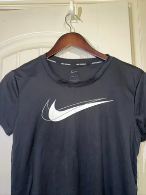 Nike Women's Dri-FIT Swoosh Run Short-Sleeve Running Top S thumbnail 2