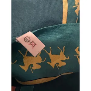 Vintage 100%‎ Silk Horse Racing Scarf Vega 1993 Japanese Filly Champion thumbnail 3