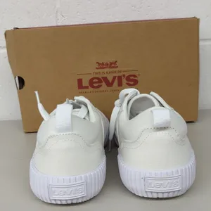 New w/ box Levi's sz women's 8 all solid white sneakers chunky gum thumbnail 5