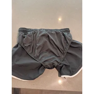 Nike‎ Women's Running Athletic Shorts Gray White Side Vents thumbnail 4