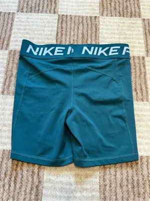 Nike Pro High Rise Compression Shorts Size Medium Women’s Teal Blue Athletic thumbnail 6