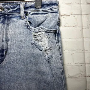 American Eagle Outfitters Mom Jeans‎ Light Wash Distressed Stretch Size 4 thumbnail 4
