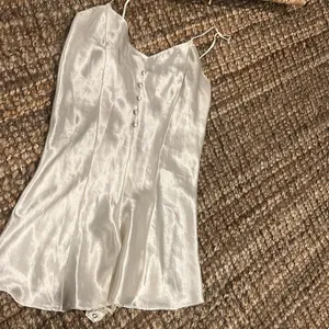 Non Signe Vintage Elegant Cream Satin Jumper Size Medium thumbnail 3