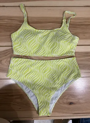 SheIn Yellow and White Swirl Bikini Set thumbnail 1