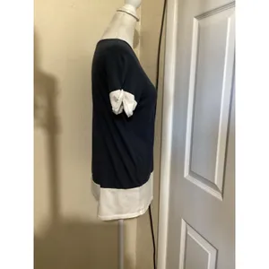 Vince Navy Blue White Colorblock Short Sleeve Top XS Crew Neck Cuffed Sleeve thumbnail 2