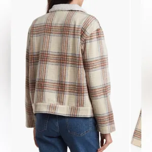 Vigoss Plaid Faux Shearling Collar Crop Trucker Jacket Size M thumbnail 3