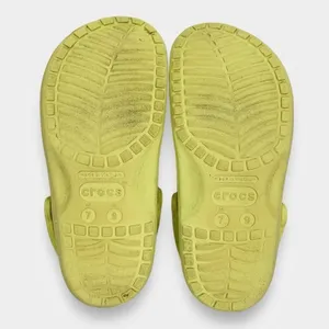 CROCS Classic Clog Pale Banana Yellow Unisex Men's 7 Women's 9 thumbnail 8