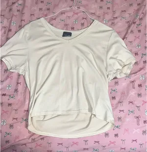 Olivia Rae Top V-Neck Crop thumbnail 1