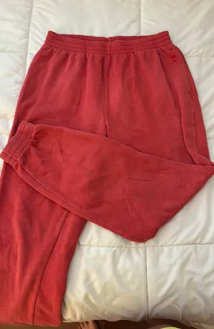 PINK Victoria’s Secret Sweatpants thumbnail 1
