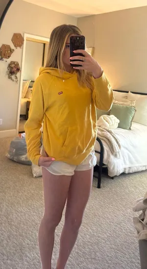 Levi’s Hoodie Sweatshirt thumbnail 1