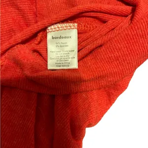 Bordeaux red long sleeve ribbed shirt size small thumbnail 4