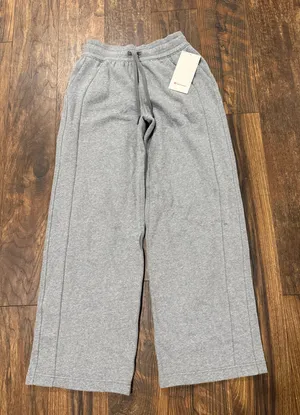 Lululemon Wide-Leg Scuba Mid-Rise Pants thumbnail 1