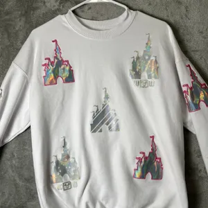 Disney Parks Cinderalla’s Castle Reflective Icon Women's‎ Sweatshirt Medium thumbnail 2