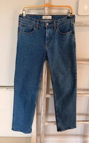 Abercrombie Fitch The Straight Mid Rise Jeans Womens 27 Regular Blue Medium Wash thumbnail 1